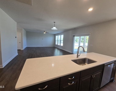 421 Hawkeye Drive - Photo Thumbnail 19