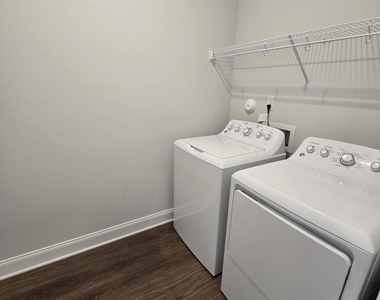 421 Hawkeye Drive - Photo Thumbnail 44