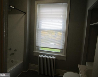 2458 Old Welsh Road - Photo Thumbnail 9