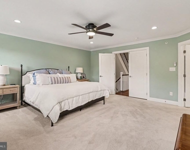 202 Ella Lane - Photo Thumbnail 12