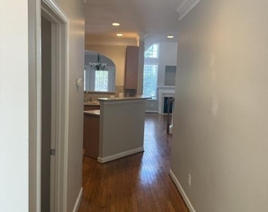 6003 Kohler Lane - Photo Thumbnail 8