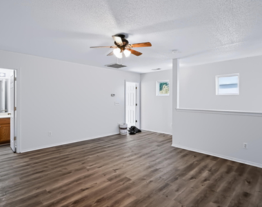 956 Mailwood Drive - Photo Thumbnail 18