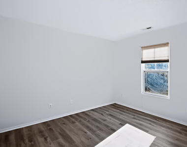 956 Mailwood Drive - Photo Thumbnail 30