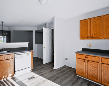 956 Mailwood Drive - Photo Thumbnail 21