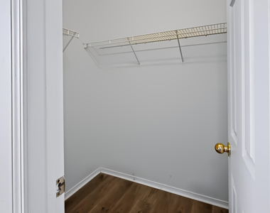 956 Mailwood Drive - Photo Thumbnail 33