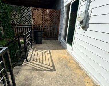 628 E Springfield Road - Photo Thumbnail 7