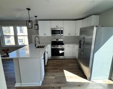 628 E Springfield Road - Photo Thumbnail 9