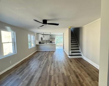 628 E Springfield Road - Photo Thumbnail 11