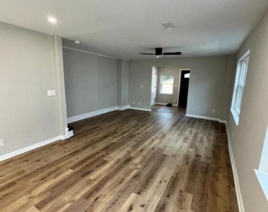628 E Springfield Road - Photo Thumbnail 1