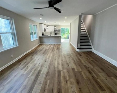 628 E Springfield Road - Photo Thumbnail 4