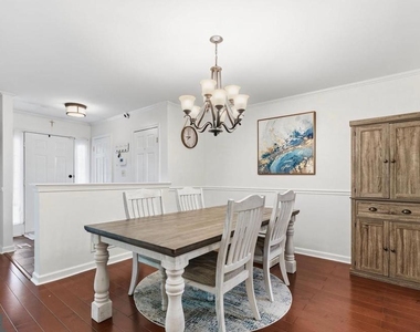 6705 Spruce Mill Drive - Photo Thumbnail 6