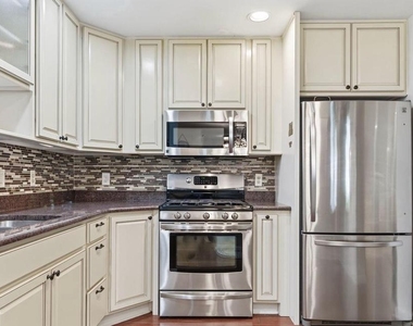 6705 Spruce Mill Drive - Photo Thumbnail 5