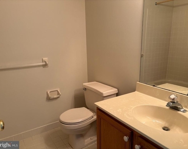 1007 Waterford Road - Photo Thumbnail 17