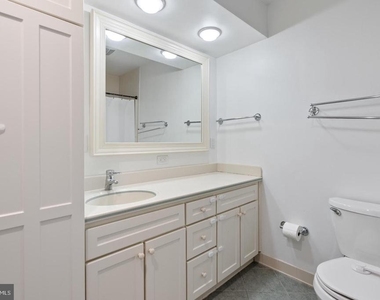 226 Farleigh Court - Photo Thumbnail 13