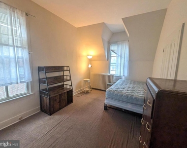 115 Chambersburg Street - Photo Thumbnail 7