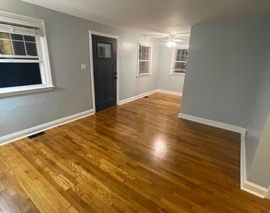 40 Lee Street - Photo Thumbnail 3