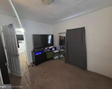 83 Chestnut Street - Photo Thumbnail 8