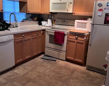 97 Pinewood Drive - Photo Thumbnail 2