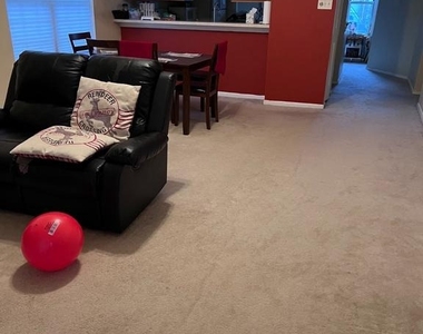 97 Pinewood Drive - Photo Thumbnail 6