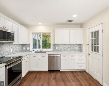 4540 Province Line Road - Photo Thumbnail 12