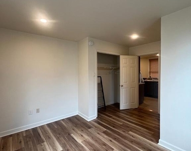 108 Harvard Avenue - Photo Thumbnail 15
