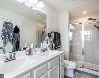 108 Freedom Way - Photo Thumbnail 16