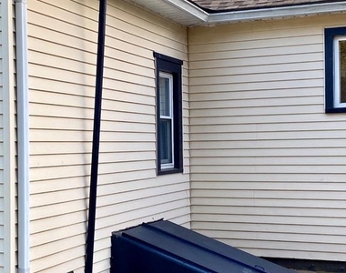 1703 Hollywood Avenue - Photo Thumbnail 10