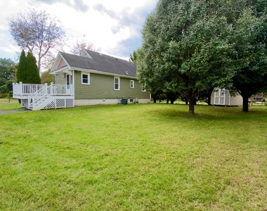 990 Elm Road - Photo Thumbnail 17