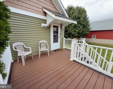 990 Elm Road - Photo Thumbnail 20