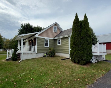 990 Elm Road - Photo Thumbnail 8