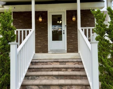 990 Elm Road - Photo Thumbnail 13