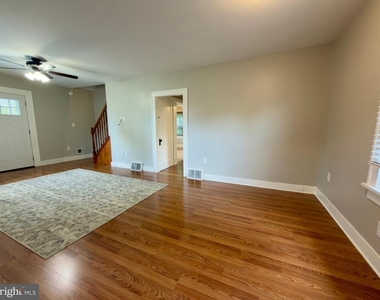 990 Elm Road - Photo Thumbnail 24