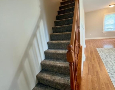 990 Elm Road - Photo Thumbnail 29