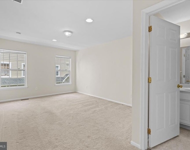 1401 Delancey Way - Photo Thumbnail 23