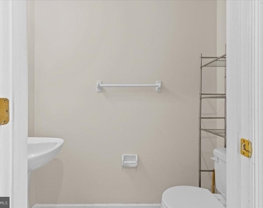 1401 Delancey Way - Photo Thumbnail 13