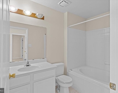 1401 Delancey Way - Photo Thumbnail 24