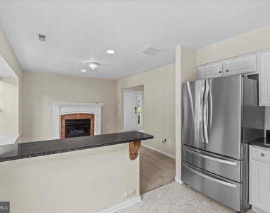 1401 Delancey Way - Photo Thumbnail 5