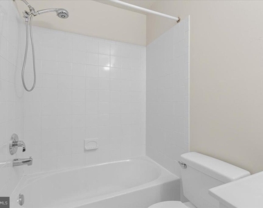 1401 Delancey Way - Photo Thumbnail 21