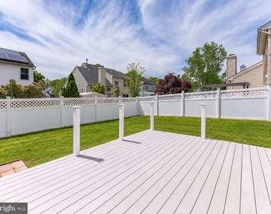 8 Ridgewood Way - Photo Thumbnail 16
