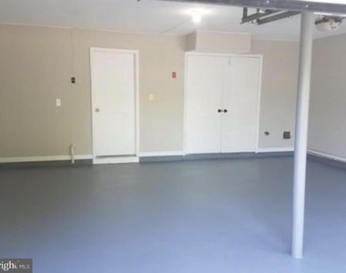 8 Ridgewood Way - Photo Thumbnail 15
