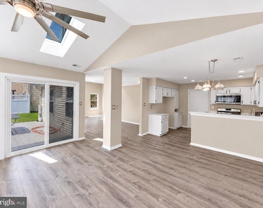 8 Ridgewood Way - Photo Thumbnail 7