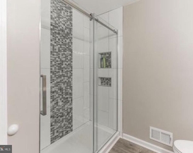 8 Ridgewood Way - Photo Thumbnail 10