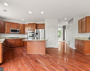 12310 Houndwood Way - Photo Thumbnail 10