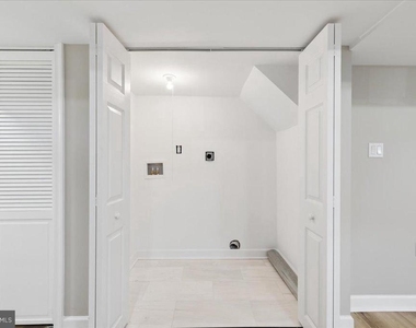 5008 36th Avenue - Photo Thumbnail 41