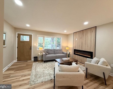 5008 36th Avenue - Photo Thumbnail 8