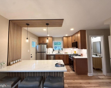 5008 36th Avenue - Photo Thumbnail 74