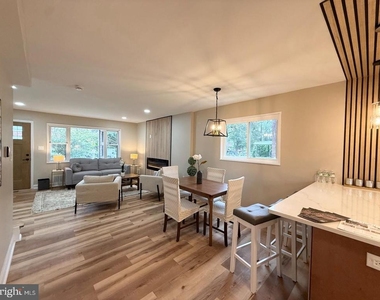 5008 36th Avenue - Photo Thumbnail 17