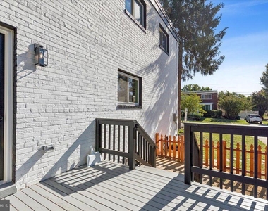 5008 36th Avenue - Photo Thumbnail 63