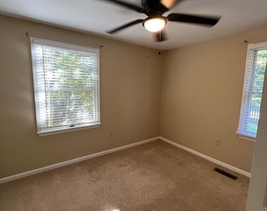 5518 Old Crain Highway - Photo Thumbnail 17