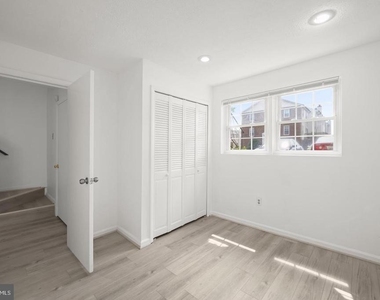 5943 Surratts Village Drive - Photo Thumbnail 37